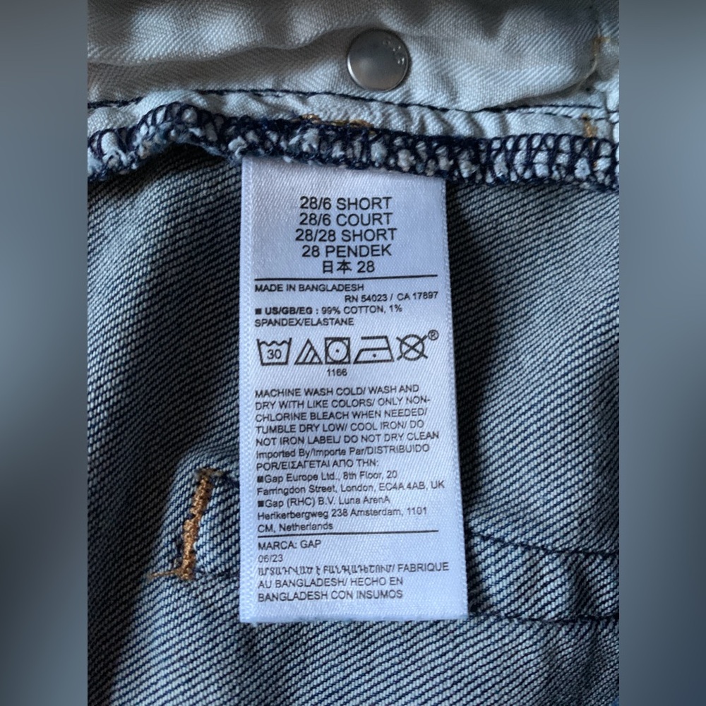 GAP Women’s Dark Blue Mid Rise Jeans - Picture 7 of 8